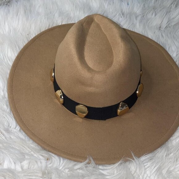 Taupe Accessories - HAT WITH BLACK BAND AND GOLDEN STONES BY TAUPE